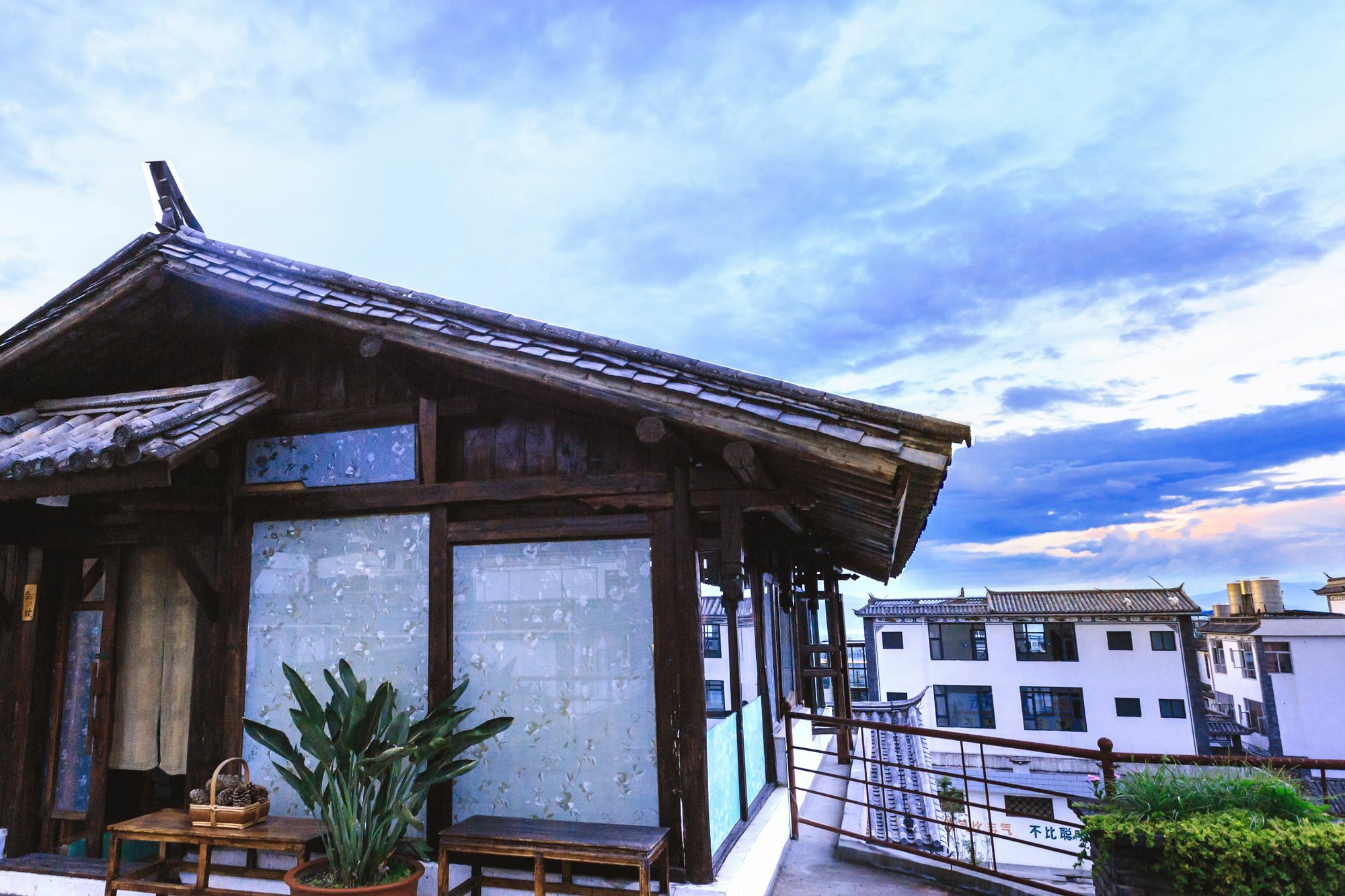 Ooh Countryard Inn دالي المظهر الخارجي الصورة