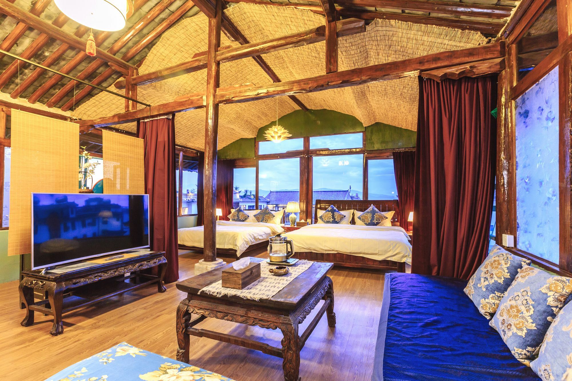 Ooh Countryard Inn دالي المظهر الخارجي الصورة