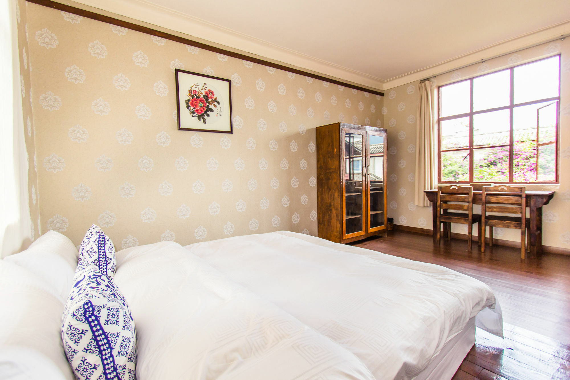 Ooh Countryard Inn دالي المظهر الخارجي الصورة