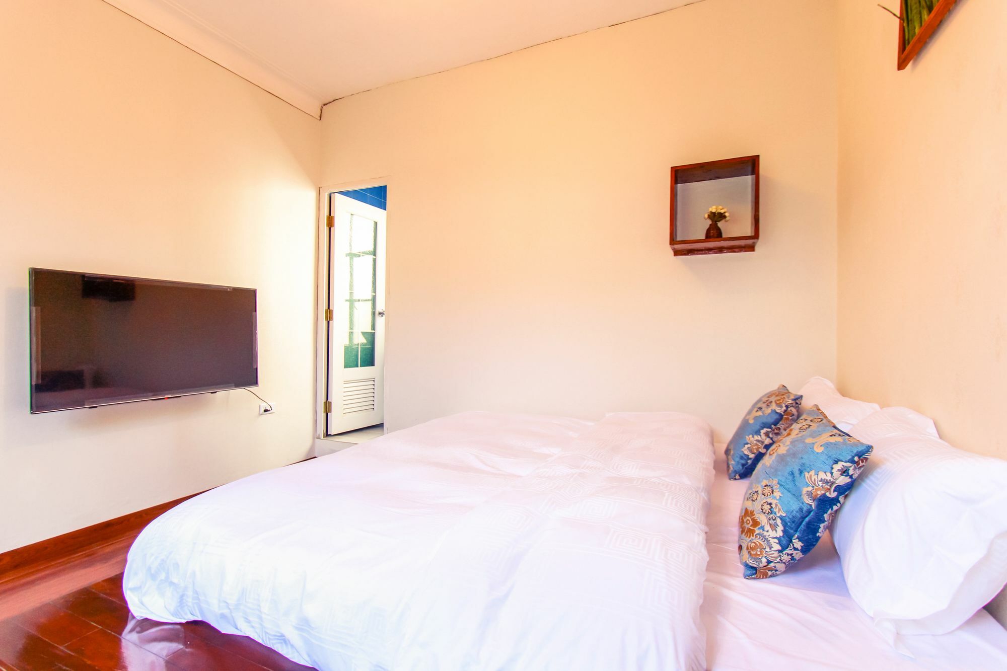 Ooh Countryard Inn دالي المظهر الخارجي الصورة