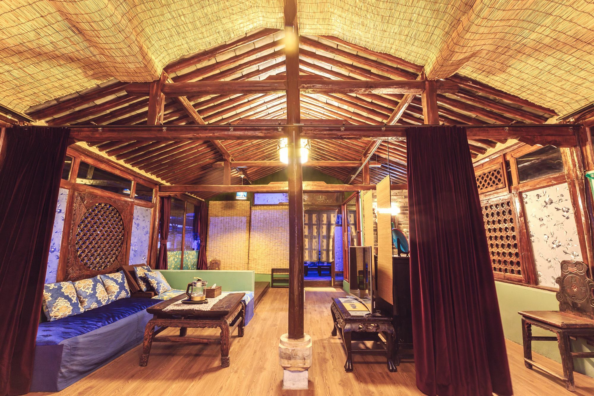 Ooh Countryard Inn دالي المظهر الخارجي الصورة